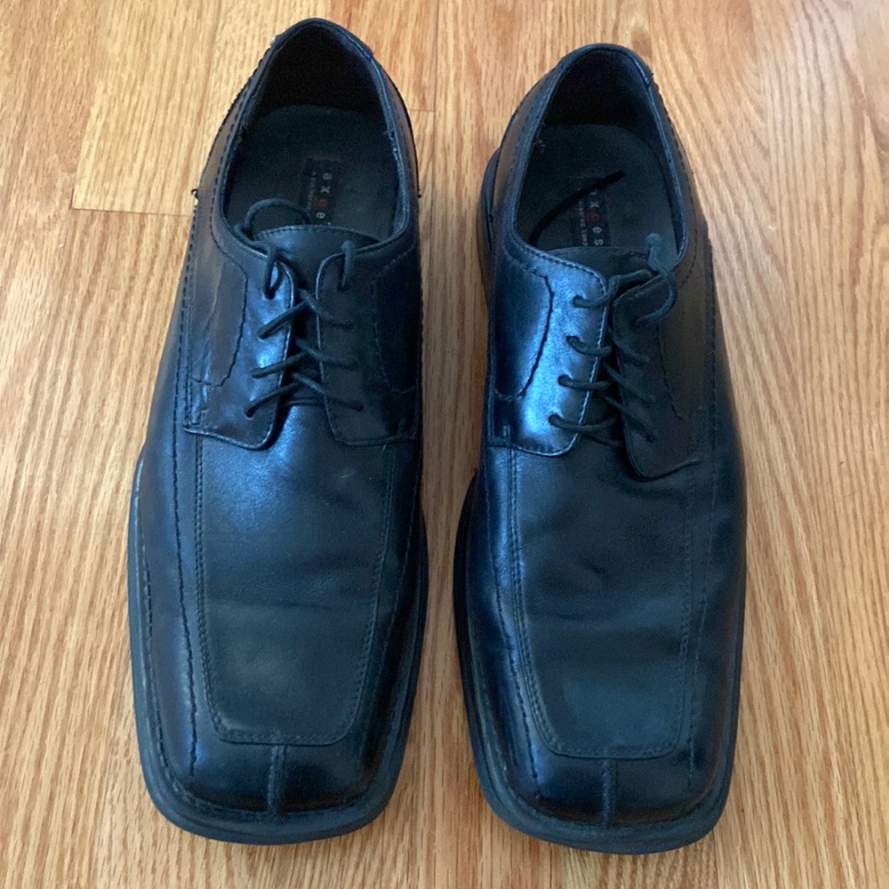 Axcess Men’s “Bleeker Black”Leather Shoes